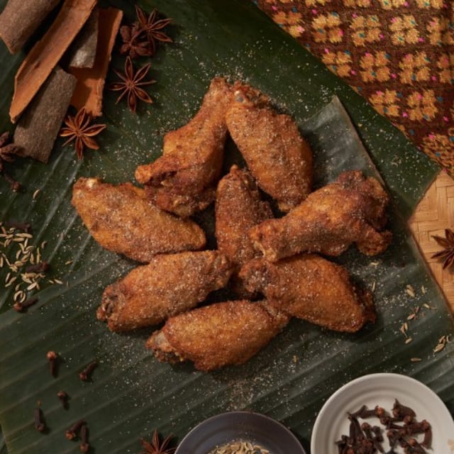 Shlap Muan (Wings) (8 Pieces).